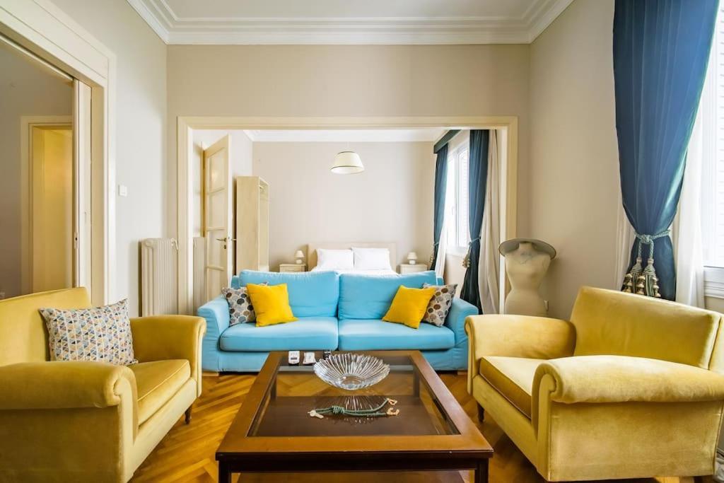 Emporikon Apartment Steps From Historic Center Athen Eksteriør bilde